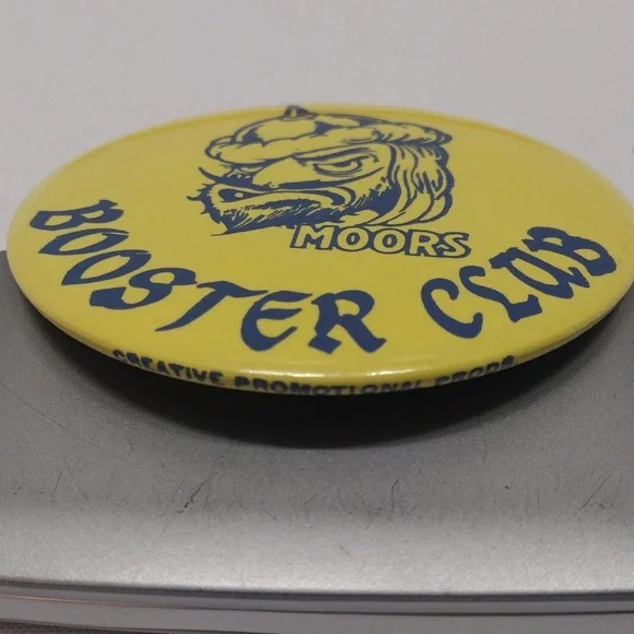 Moors Booter Club Yellow Pin - Picture 2 of 6